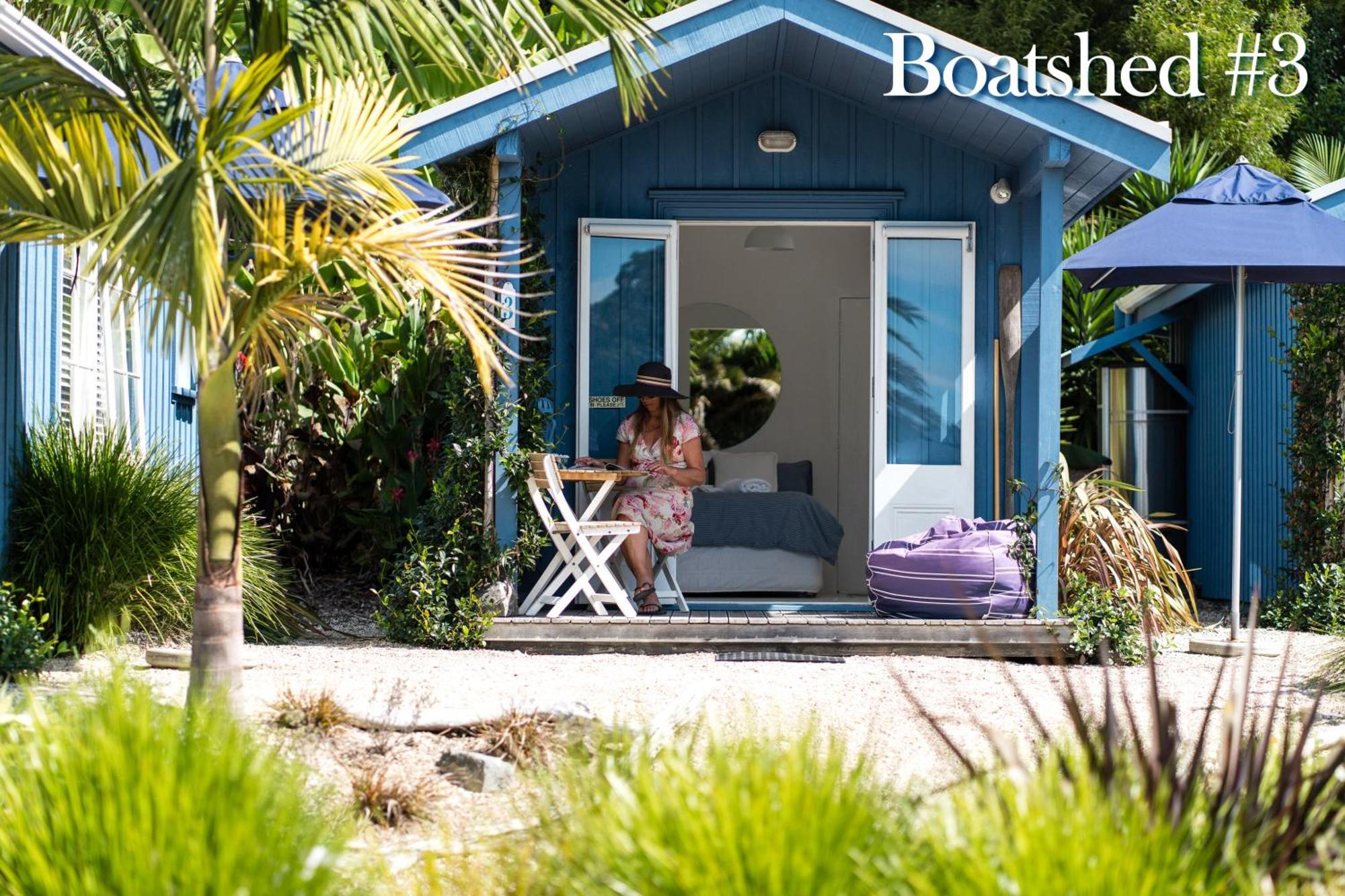 Boatsheds On The Bay, Waiheke Island Lägenhet Ostend Rum bild
