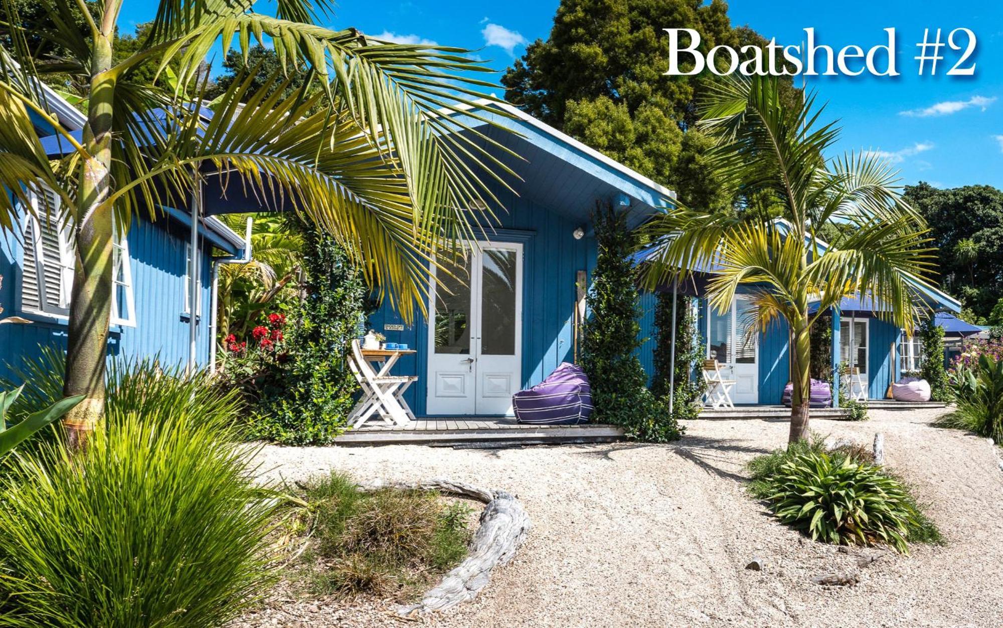 Boatsheds On The Bay, Waiheke Island Lägenhet Ostend Rum bild