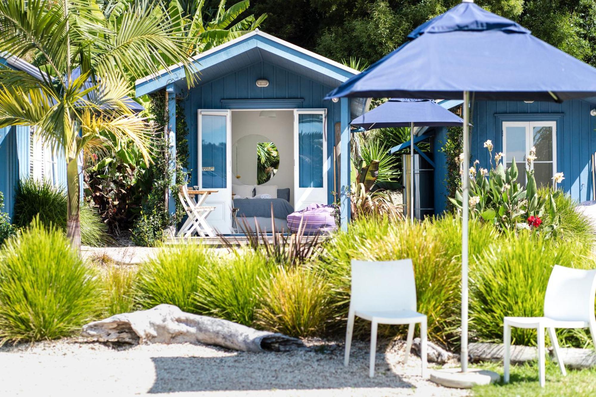 Boatsheds On The Bay, Waiheke Island Lägenhet Ostend Rum bild
